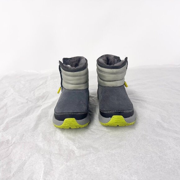 CHILDRENS UGG BOOTS SIZE 10 - Picture 5 of 10